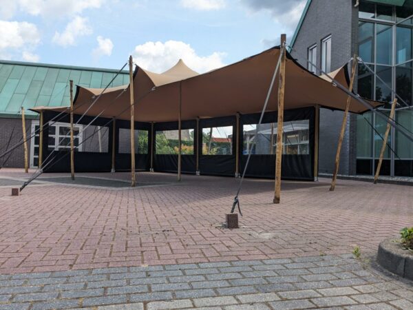 PXL_20230630_100520191-1536x1152 Windscherm tent — Zwart