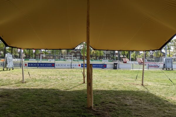 Stretchtent-3 Stretch tent 10,5×15 m — Sand